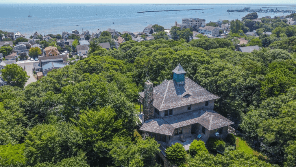 16 Best Cape Cod Airbnbs for an Idyllic New England Summer 16 Best Cape Cod Airbnbs for an Idyllic New England Summer