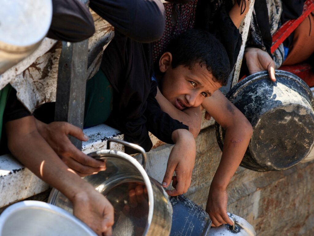 Israeli attacks, forced starvation kill more than 70 Palestinians in Gaza | Israel-Palestine conflict News