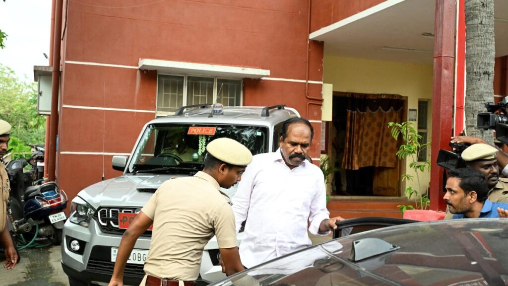 T.N. teenager kidnap case: Why has suspended ADGP not been summoned, Madras High Court asks CB-CID