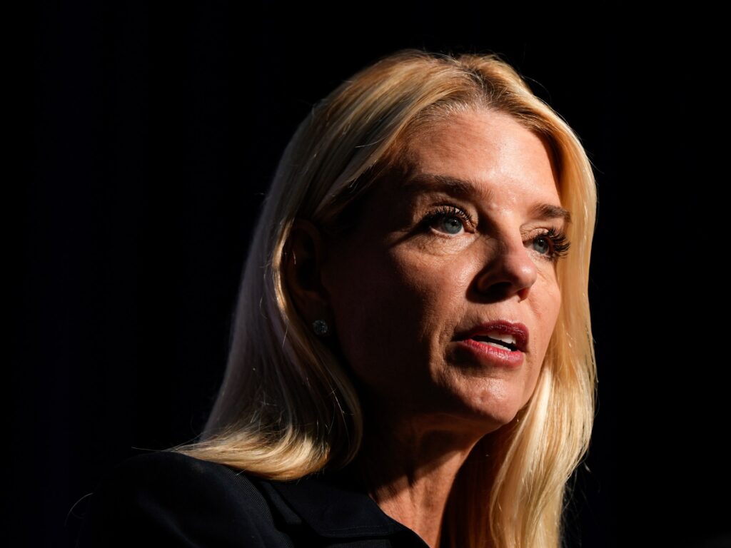 US attorney general paves way for more convicted criminals to own guns | Donald Trump News