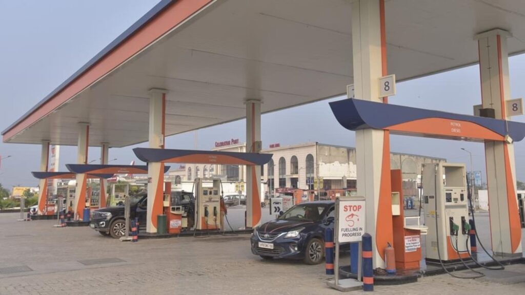 Allahabad University alumnus develops engine that gives 176 KMPL mileage: Report