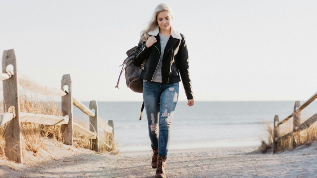 Fitness trainer reveals 4 unconventional training methods to burn fat, improve fitness: Climb stairs, carry backpack | Health Fitness trainer reveals 4 unconventional training methods to burn fat, improve fitness: Climb stairs, carry backpack | Health