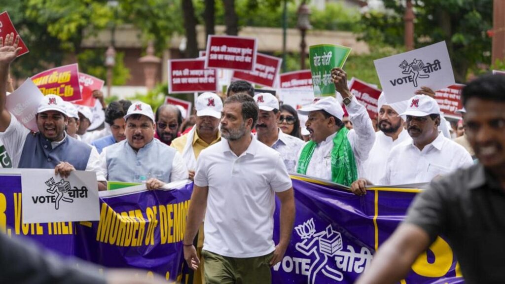 High drama as Oppn march to ECI blocked | Latest News India