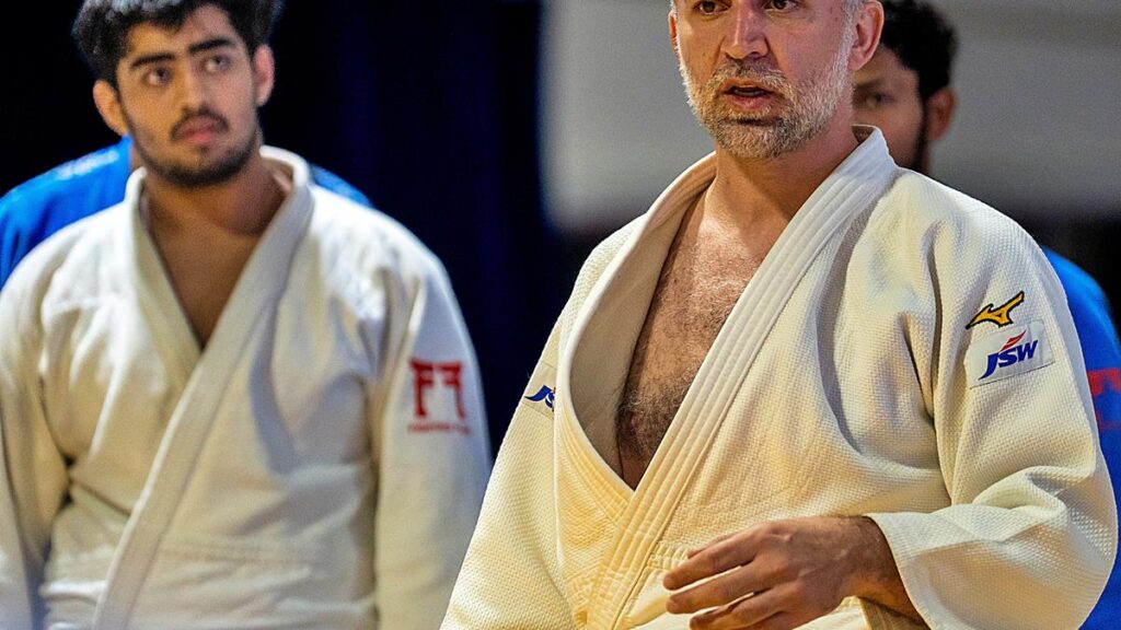 IIS sends judokas to Georgia for long-term training