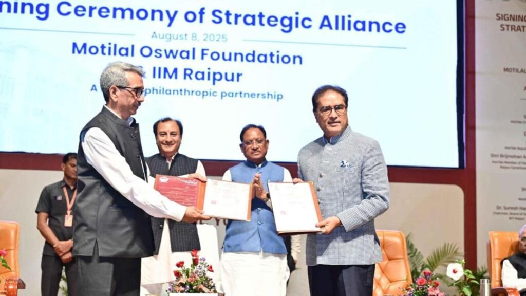 In Raipur, Chhattisgarh govt inks two agreements with NIT, IIM and MOF | Latest News India
