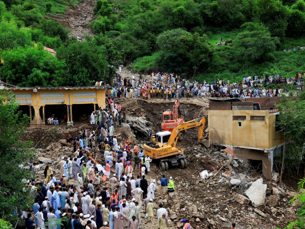 Pakistan restores electricity, reopens roads after floods kill hundreds | Floods News