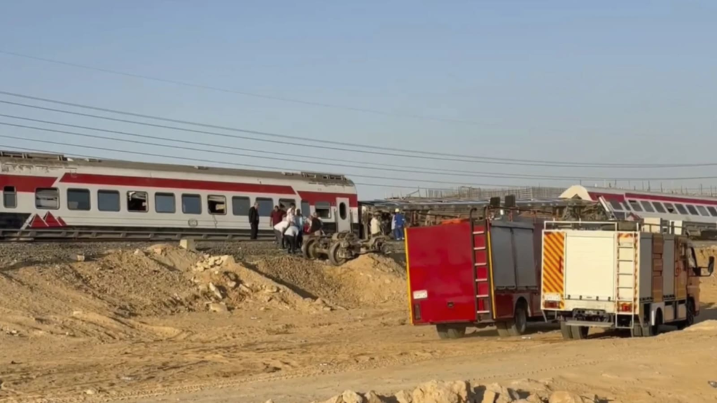 egypt train derail