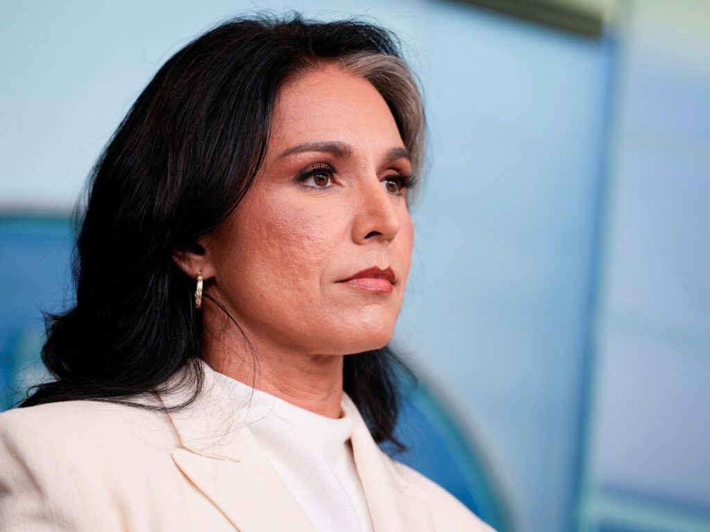 Security clearance revoked for dozens of current and former US officials | Donald Trump News