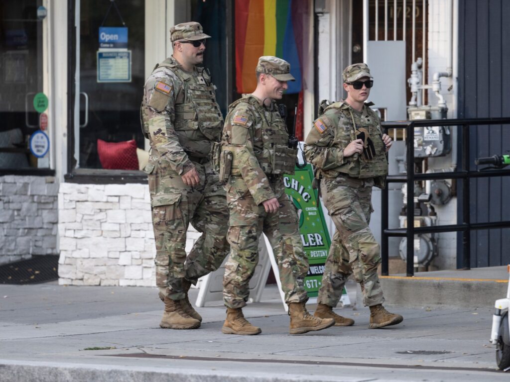 US National Guard troops begin carrying weapons in Washington, DC | Donald Trump News