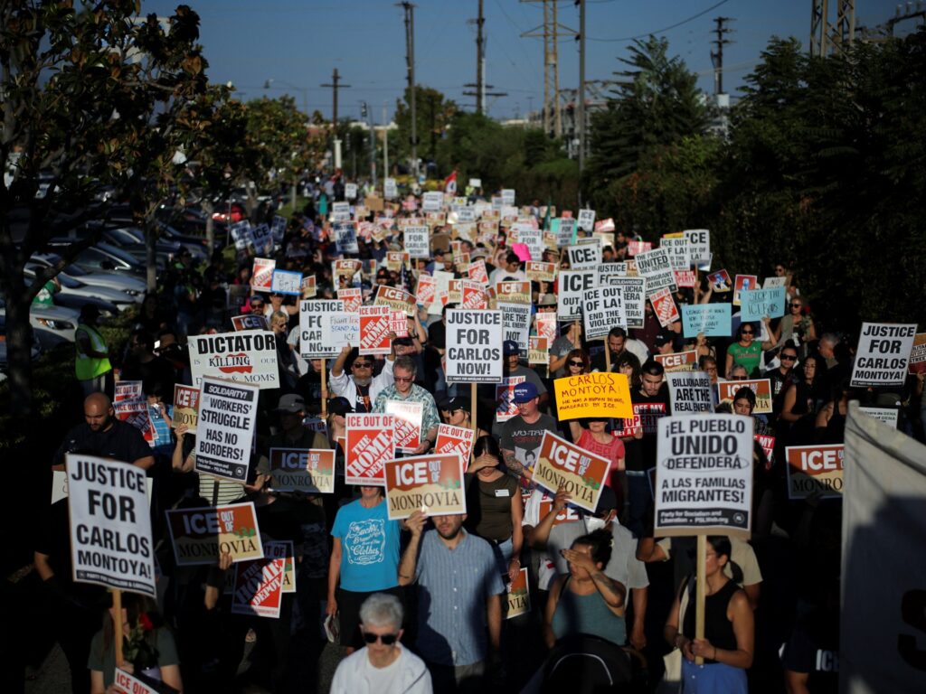 US court allows Trump to end temporary protections for 60,000 migrants | Donald Trump News