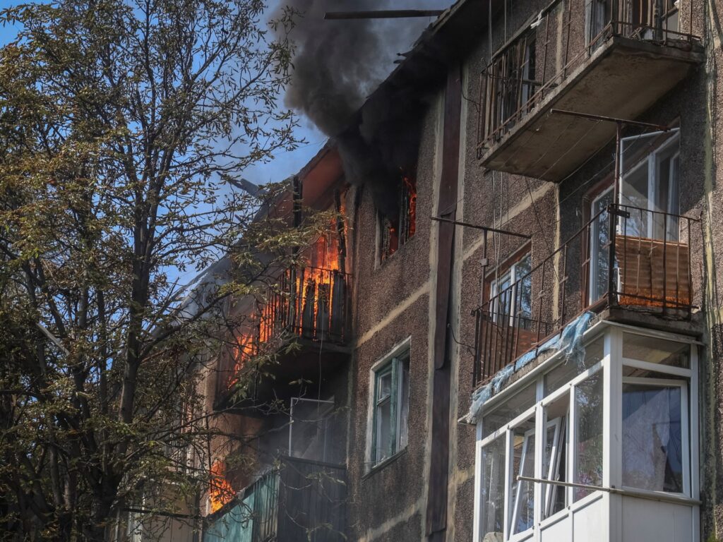 Ukraine says it hit Russian oil refinery in drone exchanges; key talks loom | Russia-Ukraine war News