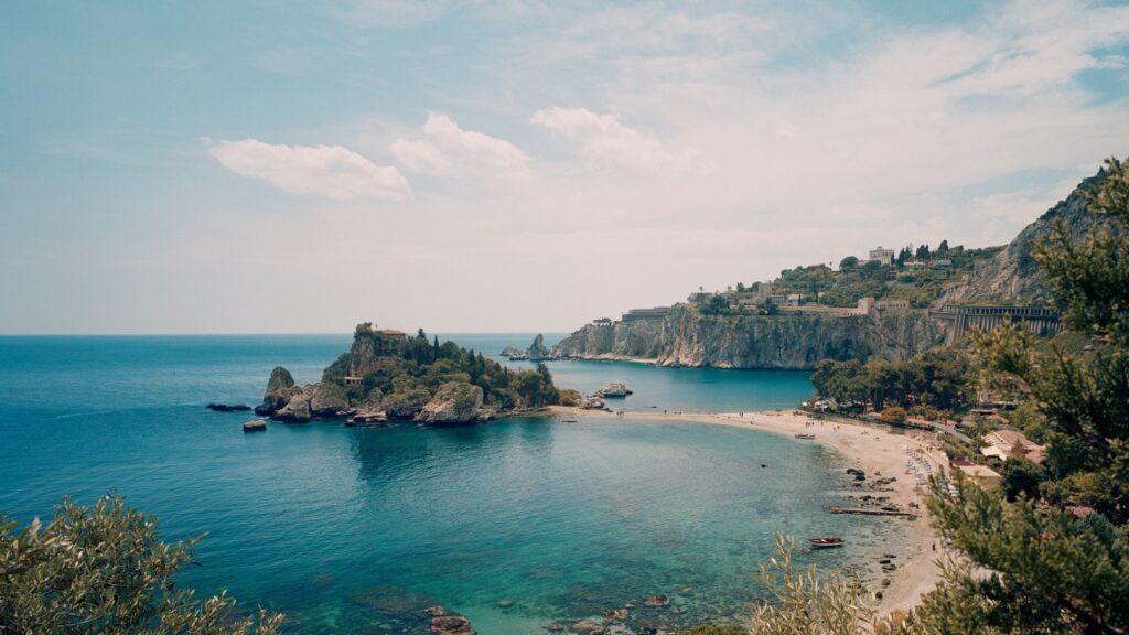 Where to Travel for Hot Weather in October