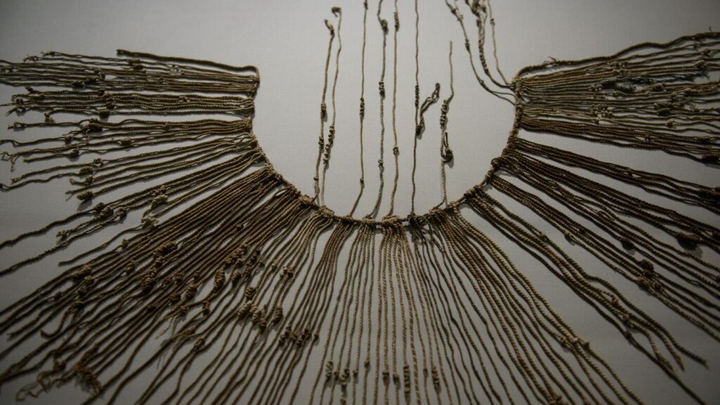 Who made these knotted records during the
NPR