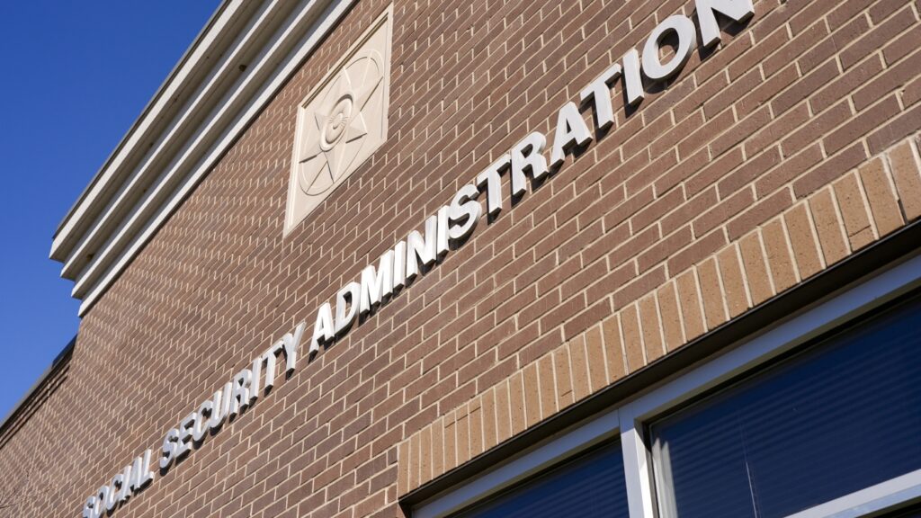 Why Social Security's new ‘phone sharing’ system may slow help : NPR