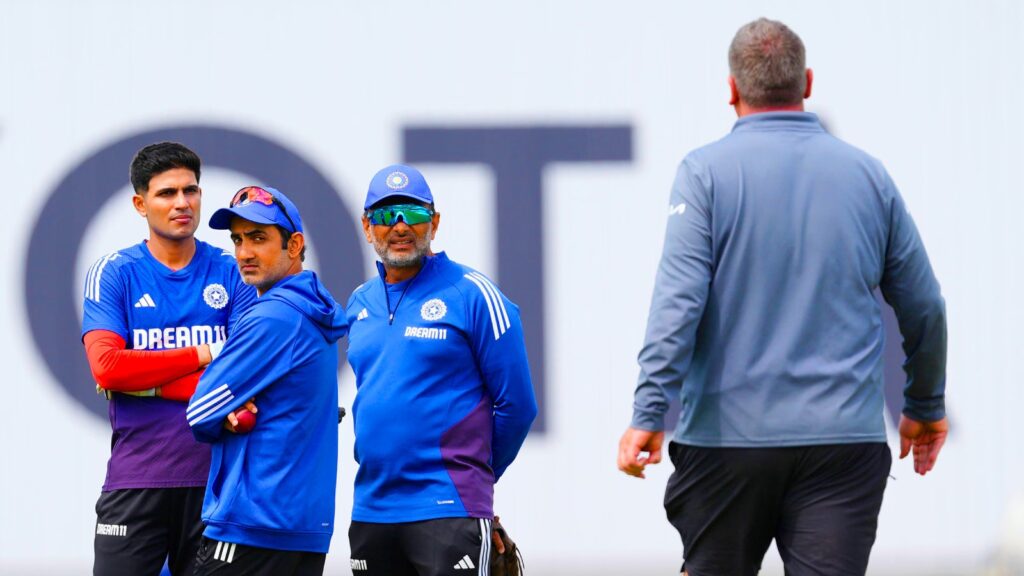 Matthew Hayden said Gautam Gambhir should have used better language against the Oval pitch curator. (AP)