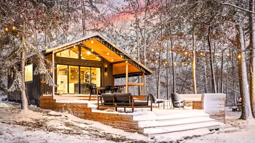 13 Best Family-Friendly Winter Vacation Airbnbs (2025)