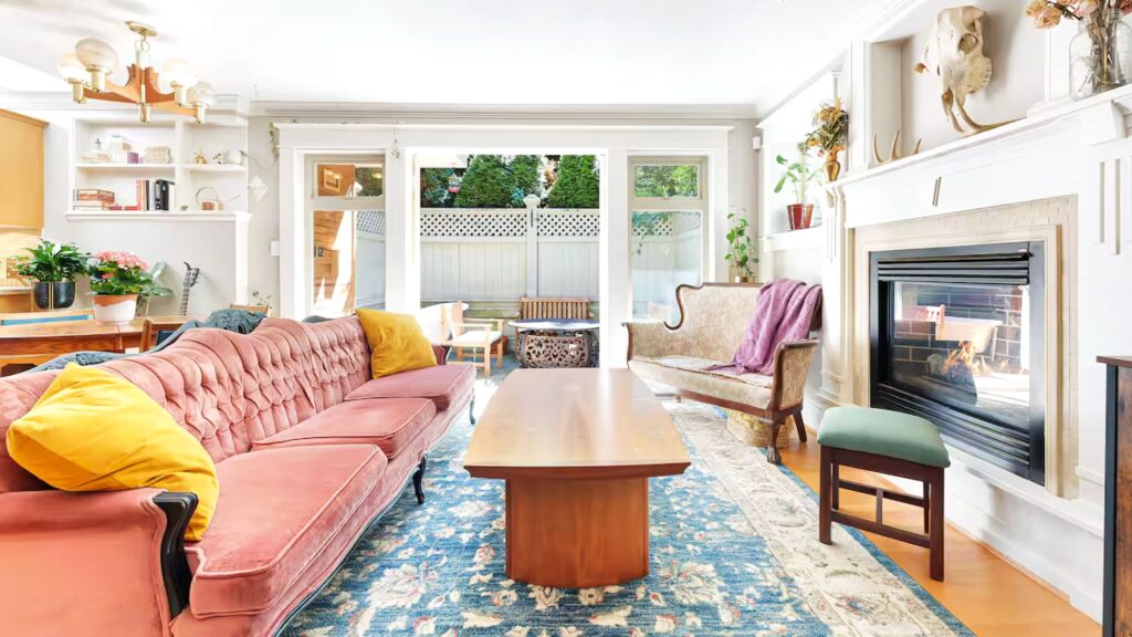 18 Best Airbnbs in Vancouver for Proximity to Nature, Culture, and Delicious Cuisine
