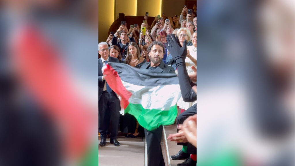 23-minute standing ovation at Hind Rajab film premiere | Gaza