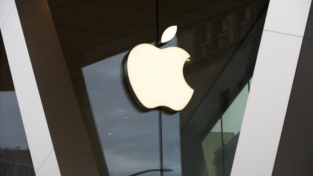 Apple opens first retail store in Pune, fourth in India Apple opens first retail store in Pune, fourth in India