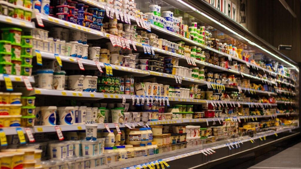 Before GST 2.0, almost 40% of consumers could just about manage food shopping: Survey | Business News The GST rate cuts are also expected to push up demand for goods made by the formal sector.