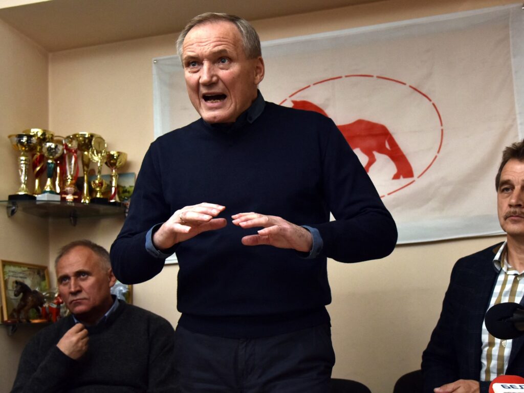 Belarus pardons 25 more prisoners under US pressure | Prison News