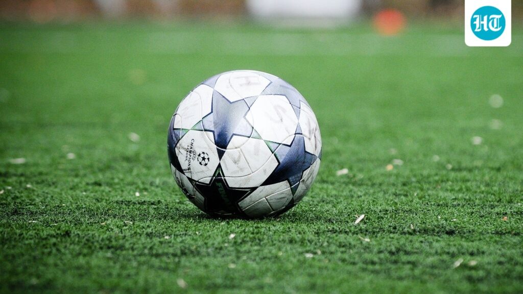 Bouanga scores 3 goals -- his 2nd hat trick in 3 games -- for LAFC in 4-1 win over RSL