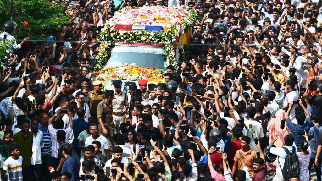 Guwahati unites in grief as fans pay last respects to Zubeen Garg Guwahati unites in grief as fans pay last respects to Zubeen Garg