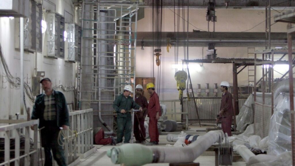 Iran and Russia sign $25bn nuclear plant deal | Nuclear Energy News