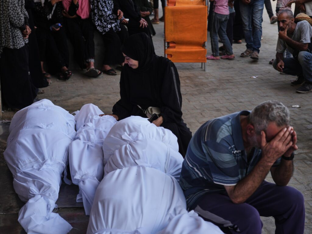 Israel kills 85 people in Gaza despite calls for truce from world leaders | Israel-Palestine conflict News Israel kills 85 people in Gaza despite calls for truce from world leaders | Israel-Palestine conflict News