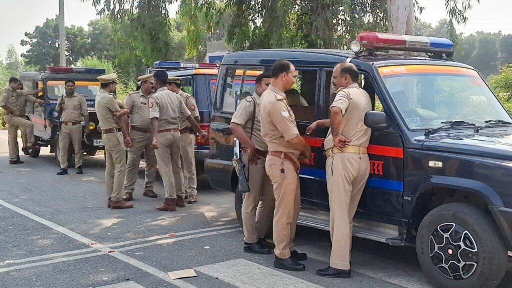 Man ‘throws’ meat at women during temple prayer in UP's Gorakhpur, held | Latest News India