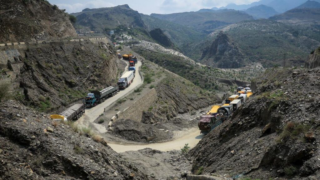 Pakistani Army says clashes near the Afghan border killed 12 soldiers and 35 militants