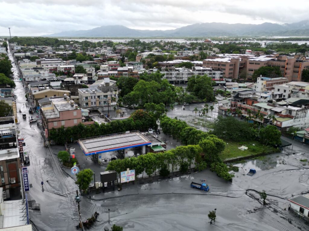 Super Typhoon Ragasa kills 14 in Taiwan, hits Hong Kong with fierce winds | Floods News