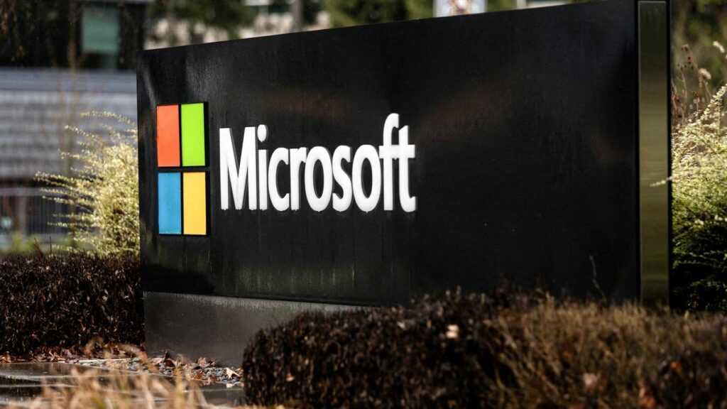 U.S. Senator pushes FTC to investigate Microsoft for ‘gross cybersecurity negligence’