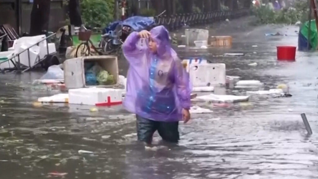 Video: Several dead as Typhoon Bualoi displaces thousands in Vietnam | Weather