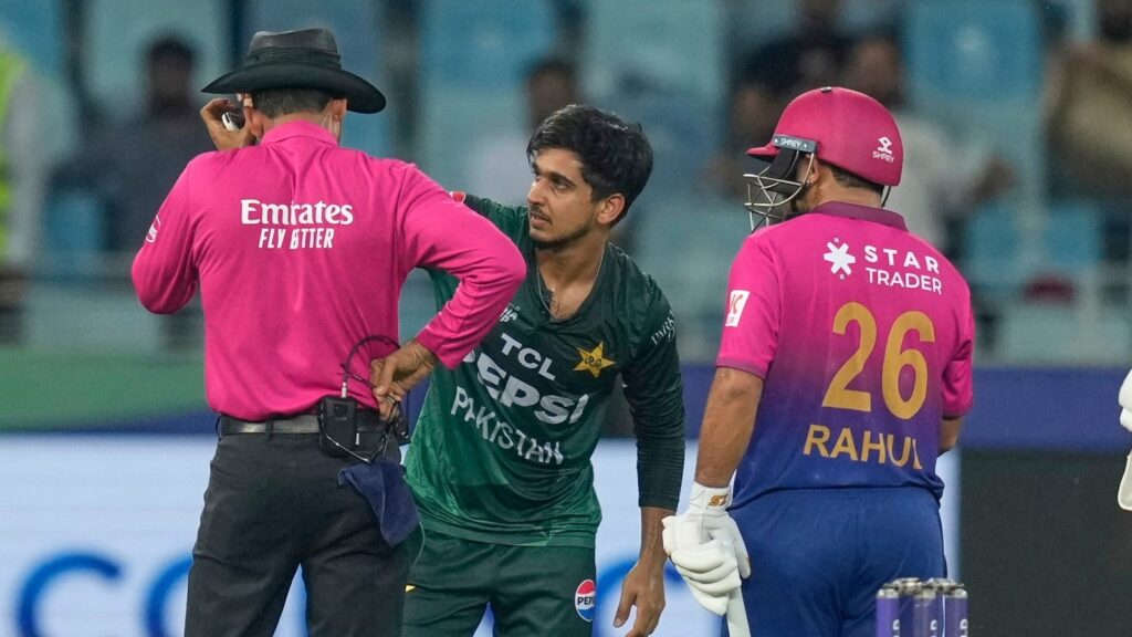 Wasim Akram screams ‘bullseye’ after Pakistan fielder hits umpire on the head; reserve official forced to step in