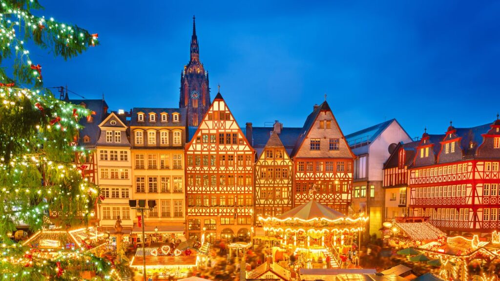 28 Best Christmas Markets in Europe 28 Best Christmas Markets in Europe