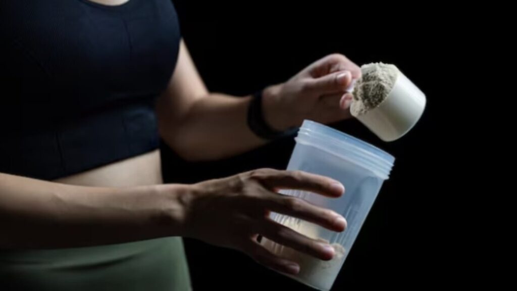 AIIMS New Delhi-trained neurosurgeon with 25 years of experience reveals if whey protein actually damages your kidneys AIIMS New Delhi-trained neurosurgeon with 25 years of experience reveals if whey protein actually damages your kidneys