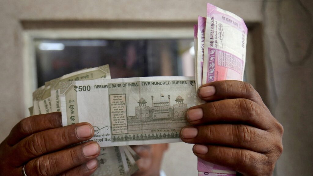 Dearness allowance hiked by 3% by central government ahead of Dussehra, Diwali