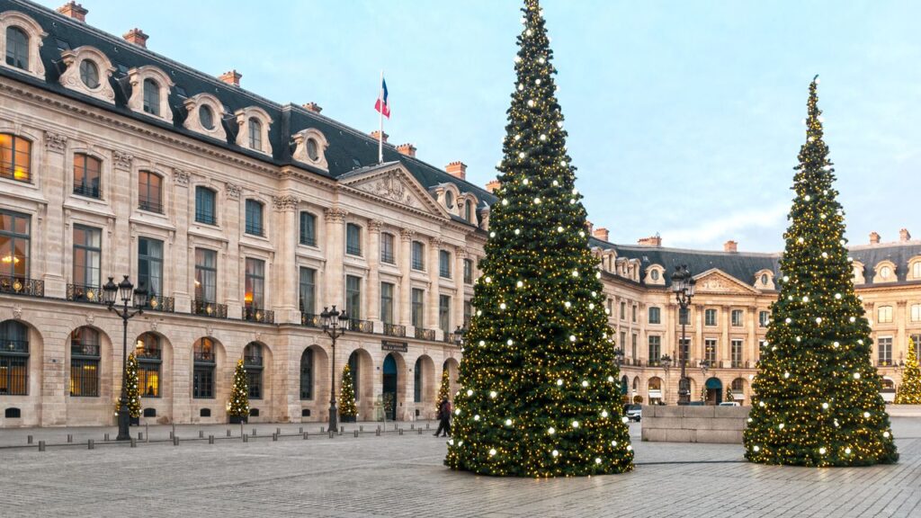 How to Spend Christmas in Paris