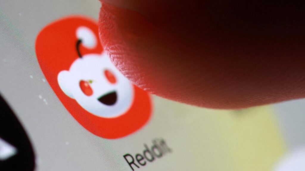 Reddit's holiday-quarter forecast shows AI ad strategy paying off