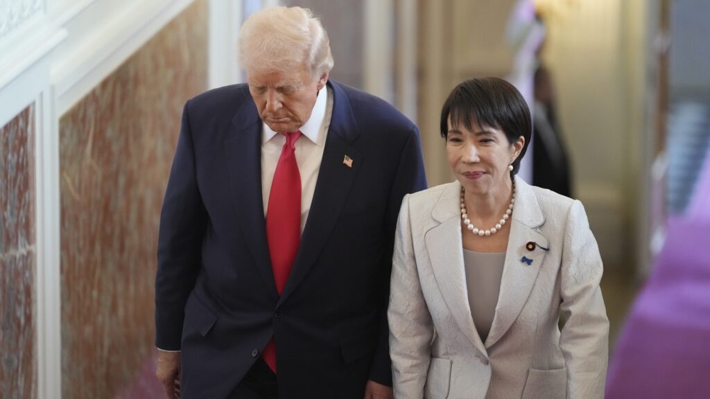 Trump in Japan for trade talks in first big test for new PM Takaichi; bilateral meetings to focus on Japanese investment pledge, security spend | Business News Express shorts