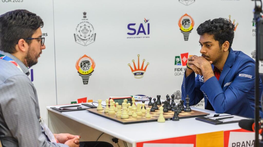 Pranav leads Indians’ charge into the second round