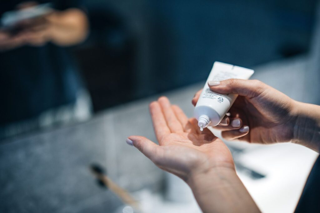 Should You Wear Sunscreen on Airplanes?